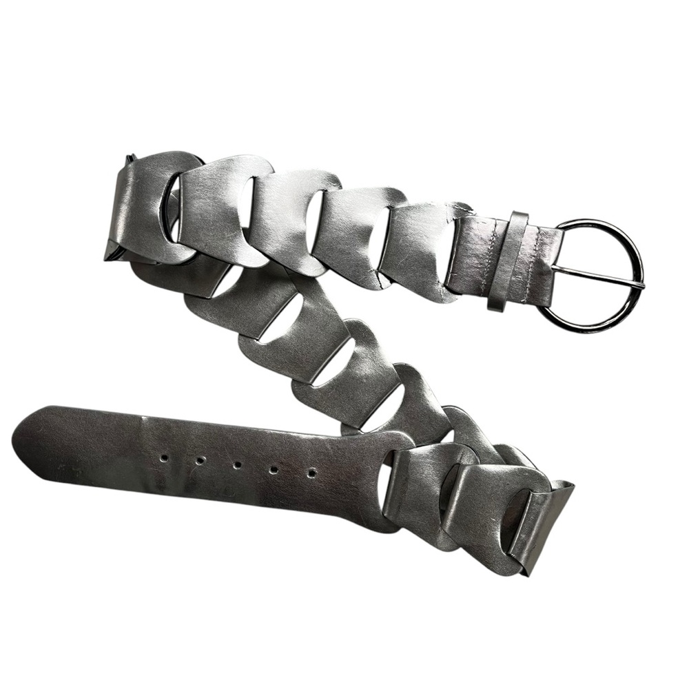 Unbranded Women’s Size: Large Metallic Silver Faux Leather Overlapping Link Belt